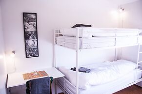 Fossardalur Guesthouse - Hostel