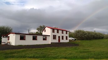 Fossardalur Guesthouse - Hostel