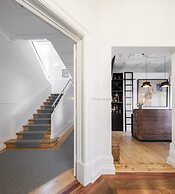 Penedo da Saudade Suites & Hostel