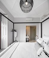 Penedo da Saudade Suites & Hostel