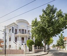 Penedo da Saudade Suites & Hostel