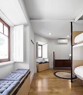 Penedo da Saudade Suites & Hostel