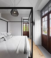 Penedo da Saudade Suites & Hostel