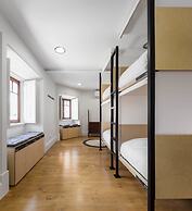 Penedo da Saudade Suites & Hostel