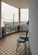 Penedo da Saudade Suites & Hostel