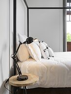 Penedo da Saudade Suites & Hostel