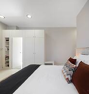 Penedo da Saudade Suites & Hostel