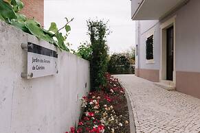 Penedo da Saudade Suites & Hostel