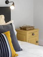 Penedo da Saudade Suites & Hostel