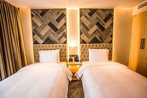 HANSA - A Premium Residence