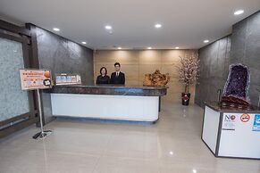 Junli Hotel