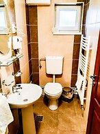 Venesis House