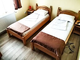 Venesis House