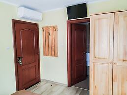 Venesis House