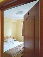 Venesis House