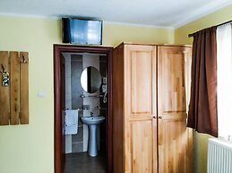 Venesis House