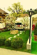 Venesis House