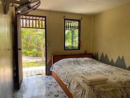 Tribal Pai Backpackers - Adults Only