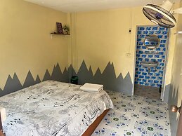 Tribal Pai Backpackers - Adults Only