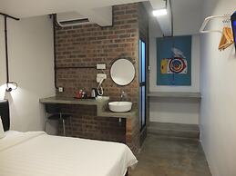 Suite 18 Boutique Hotel - Hostel