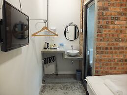 Suite 18 Boutique Hotel - Hostel