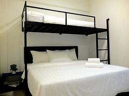 Suite 18 Boutique Hotel - Hostel