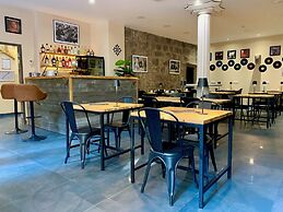 Logis Hotel Yseria - Historical Center