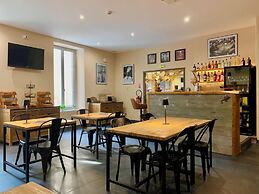 Logis Hotel Yseria - Historical Center