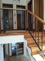 Lighthouse Luxe Estate Apart & Villas