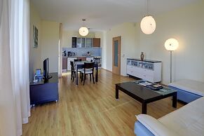 Lighthouse Luxe Estate Apart & Villas