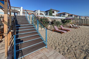 Lighthouse Luxe Estate Apart & Villas