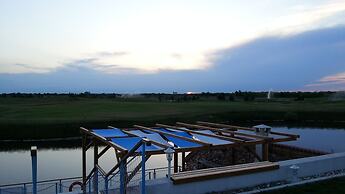 Lighthouse Luxe Estate Apart & Villas