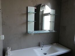 Lighthouse Luxe Estate Apart & Villas