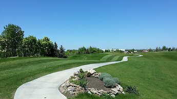 Lighthouse Luxe Estate Apart & Villas