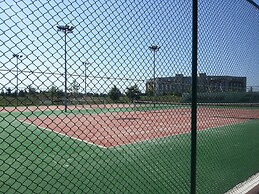 Lighthouse Luxe Estate Apart & Villas