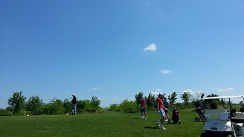 Lighthouse Luxe Estate Apart & Villas