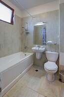 Lighthouse Luxe Estate Apart & Villas