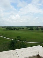 Lighthouse Luxe Estate Apart & Villas