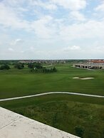 Lighthouse Luxe Estate Apart & Villas