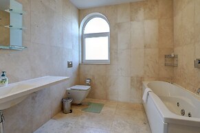 Lighthouse Luxe Estate Apart & Villas