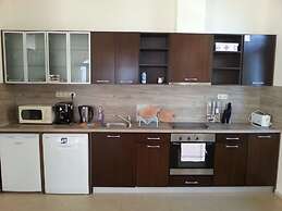 Lighthouse Luxe Estate Apart & Villas