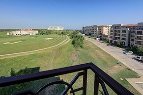 Lighthouse Luxe Estate Apart & Villas