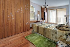 Lighthouse Luxe Estate Apart & Villas