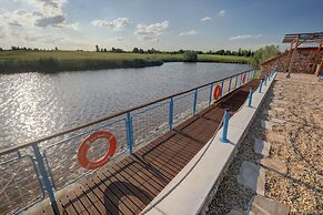 Lighthouse Luxe Estate Apart & Villas