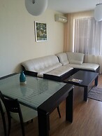 Lighthouse Luxe Estate Apart & Villas