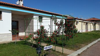 Lighthouse Luxe Estate Apart & Villas