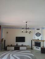 Lighthouse Luxe Estate Apart & Villas