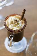 Batiqa Hotel Darmo - Surabaya