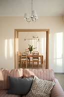 Vanessa's Rooms & Apartments