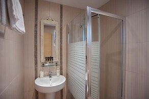 Vanessa's Rooms & Apartments